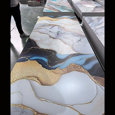 Pannelli tal-ħajt UV